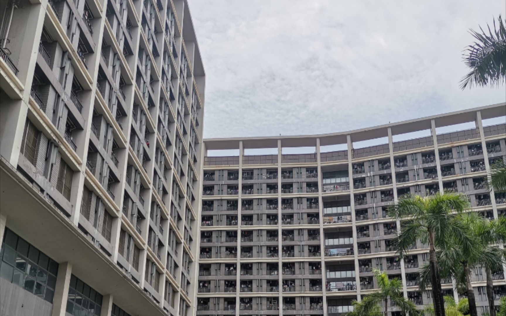 【富士康暑假工vlog】逛厂区1丨宿舍楼丨图书馆丨日常