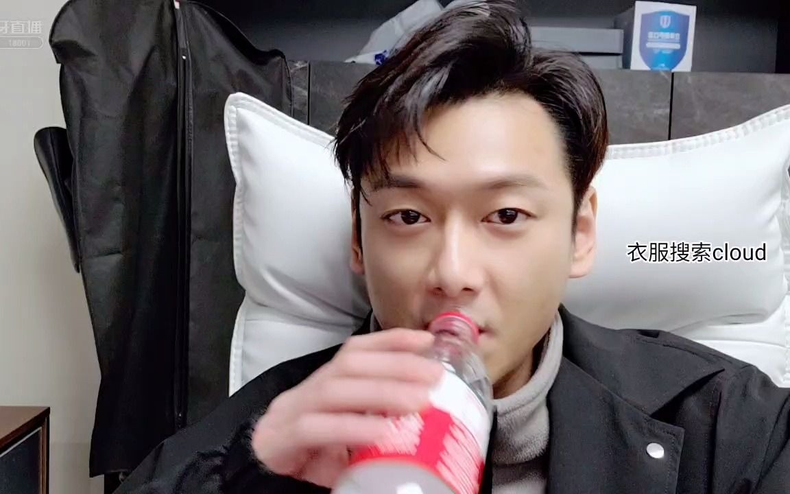 洋气黄_2022-02-24 23时18分新人主播,求关注「洋