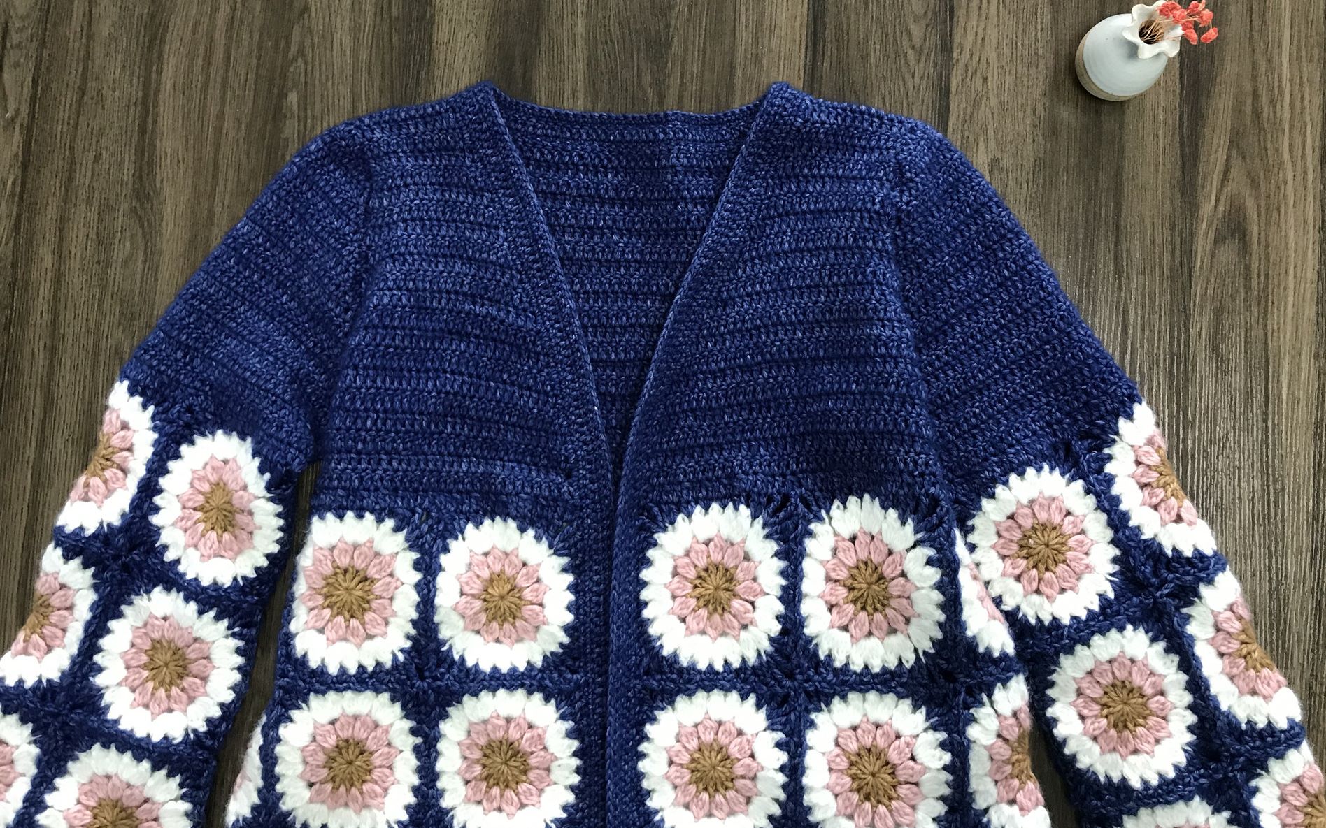 毛儿手作【第208集】 格子花开衫钩针祖母方格外套大衣 棒针钩针新手