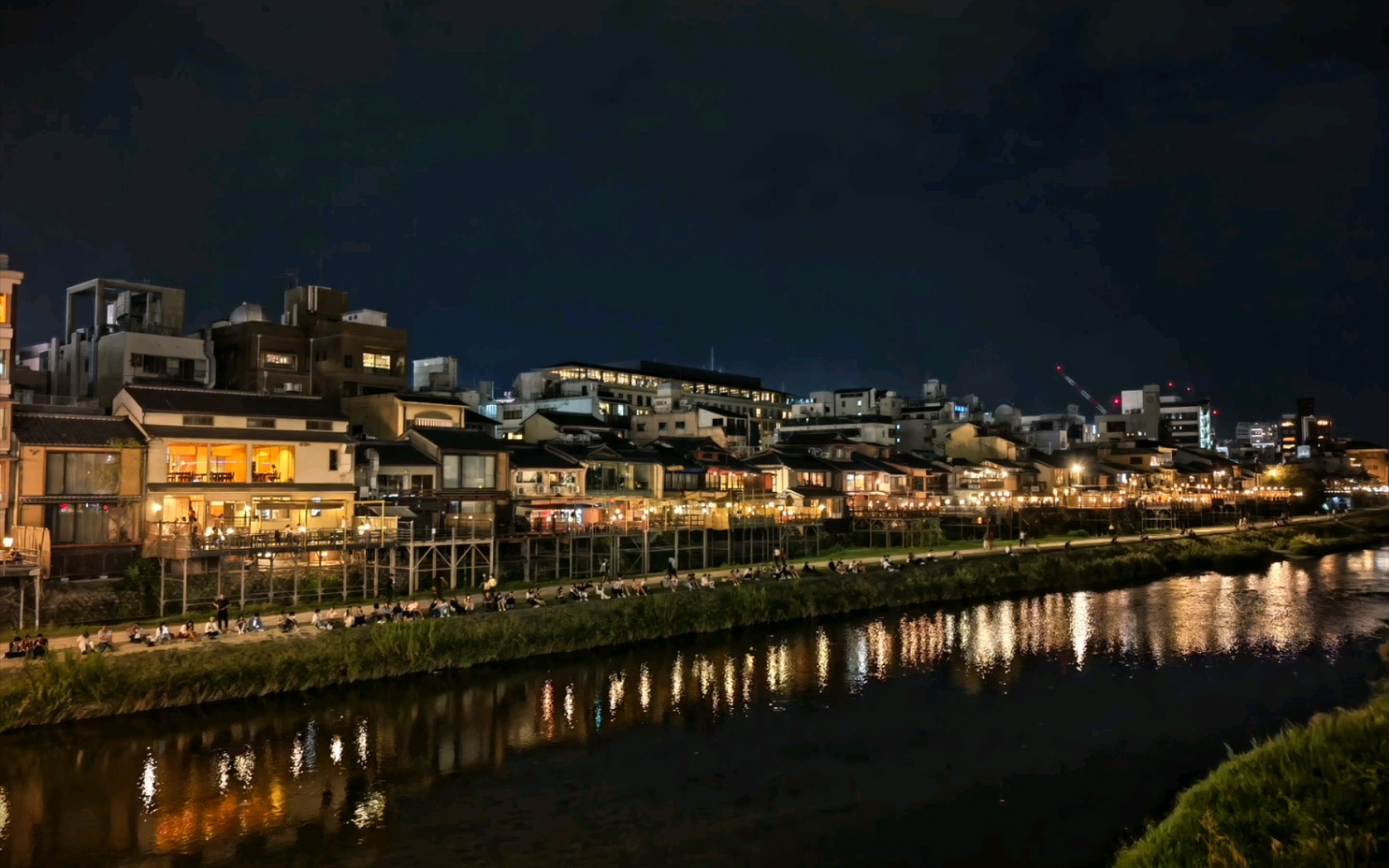 京都浪漫约会圣地——鸭川岸边(第一次去就听到有人唱bts - let go!