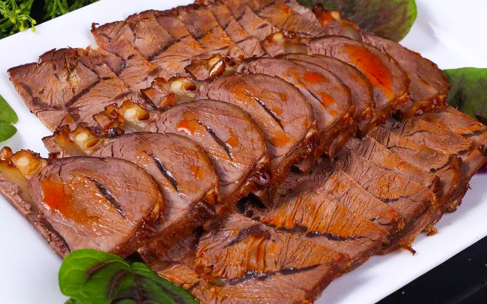 活动  20年秘制酱牛肉配方,诀窍原来这么简单,酱香浓郁,怎么切都不散