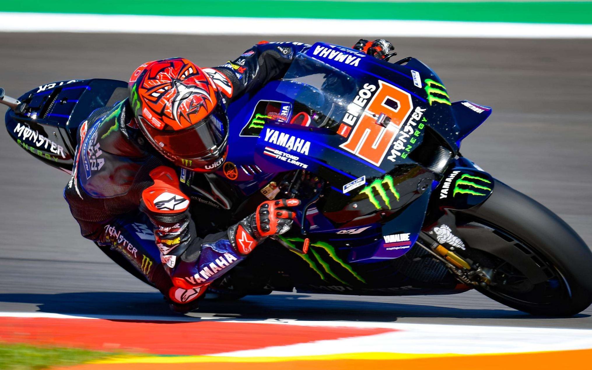 2021motogp年度总冠军20号夸托拉罗版画头盔 蝎子r1个人使用感受_哔哩