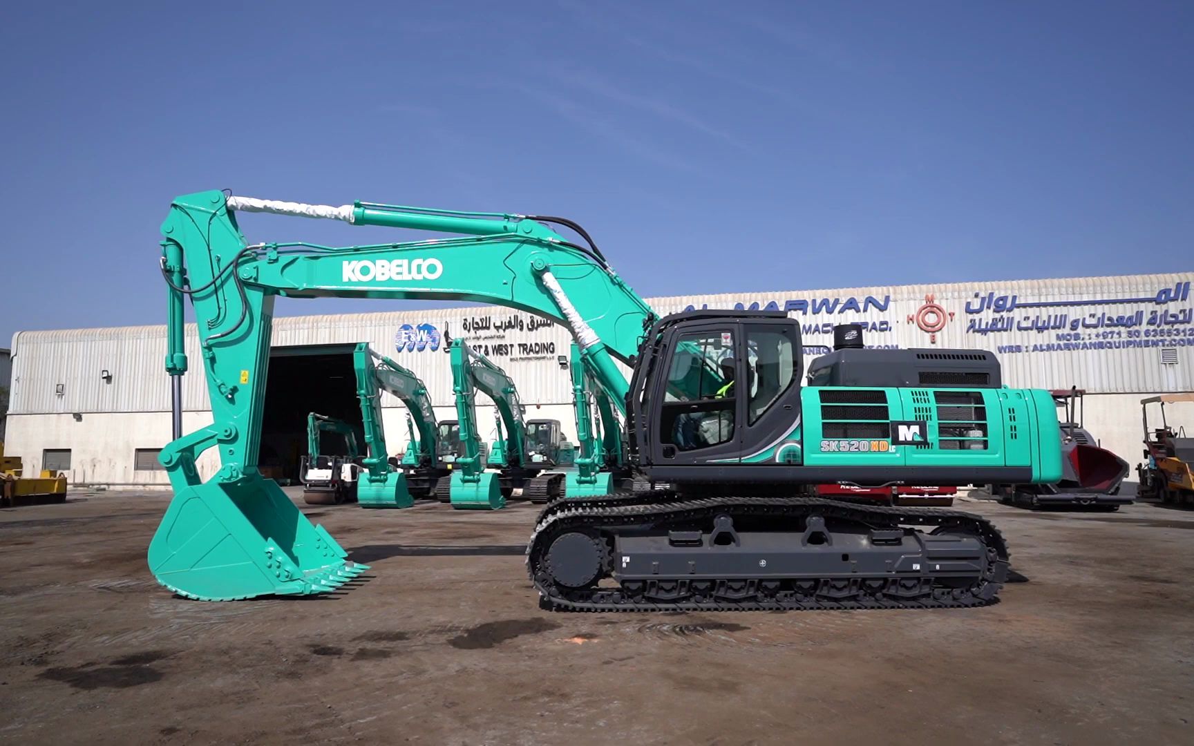 神钢sk520xdlc挖掘机操作展示