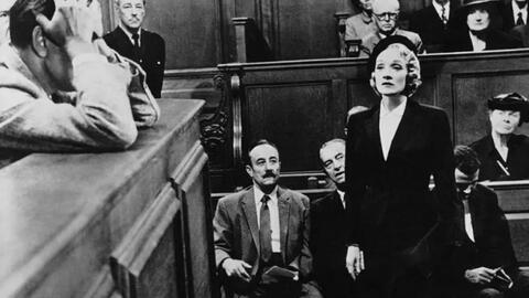 控方证人 富婆包养已婚男反被杀害 妻子精心设计救出却惨遭无情抛弃 哔哩哔哩 Bilibili