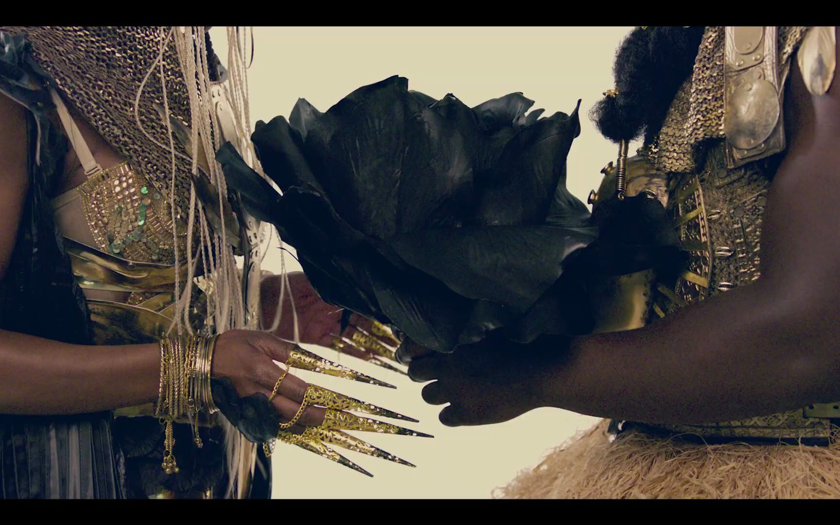 画风清奇!英国皇家莎士比亚剧团《无事生非》预告