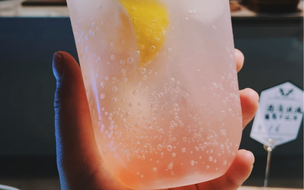 喝一口就是夏天的赶脚,荔枝柠檬泡泡