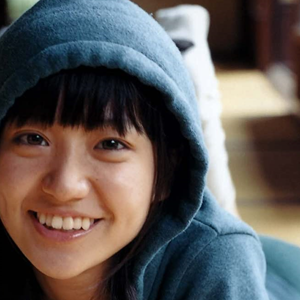 大島優子/ゆうらりゆうこ Amazon.co.jp: 大島優子写真集 ゆうらりゆうこ : 大島優子, 関