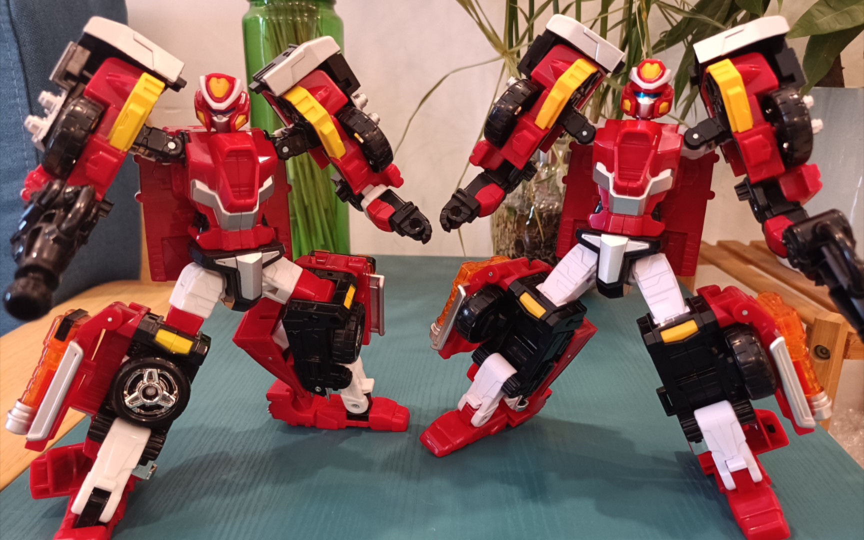 简化牺牲单体的把玩乐趣——咖宝车神《暴风重装巨人》接上期(车变人