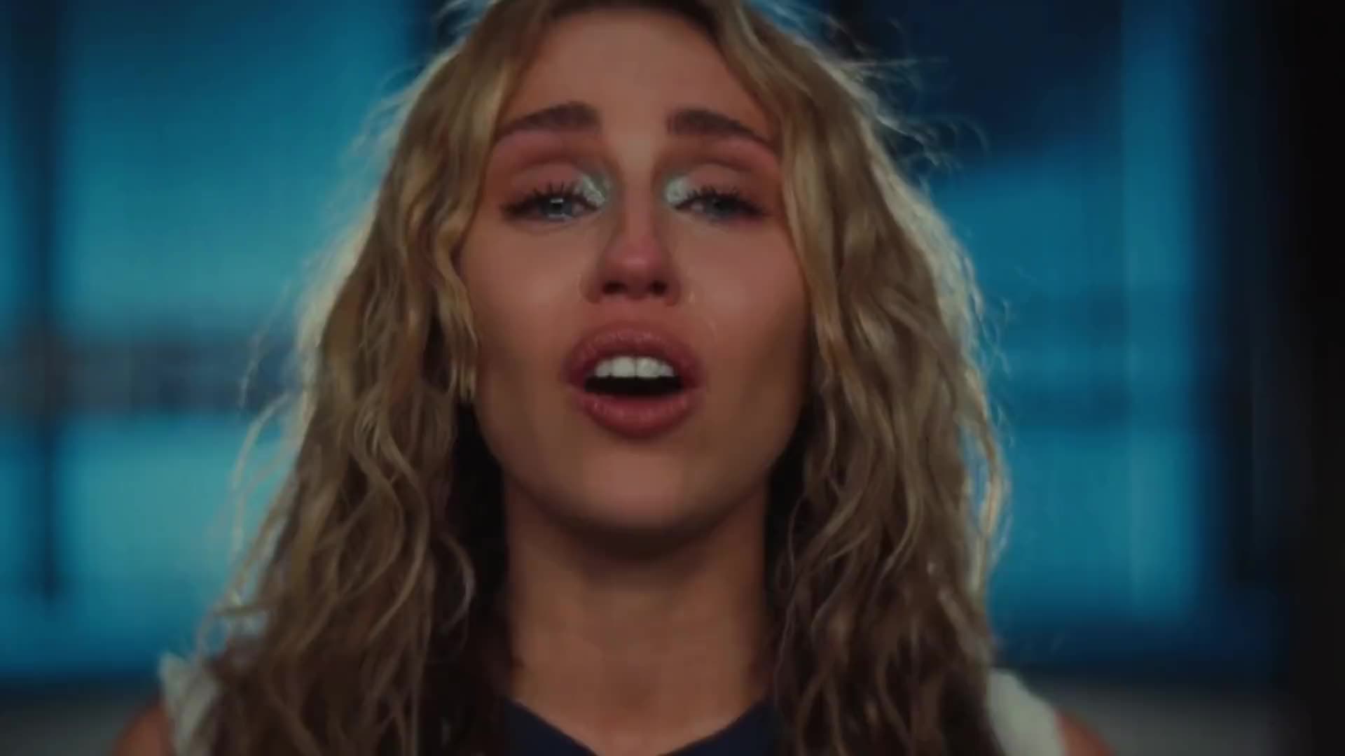 "沒想到麥粒有天也能唱到少年輕狂了.