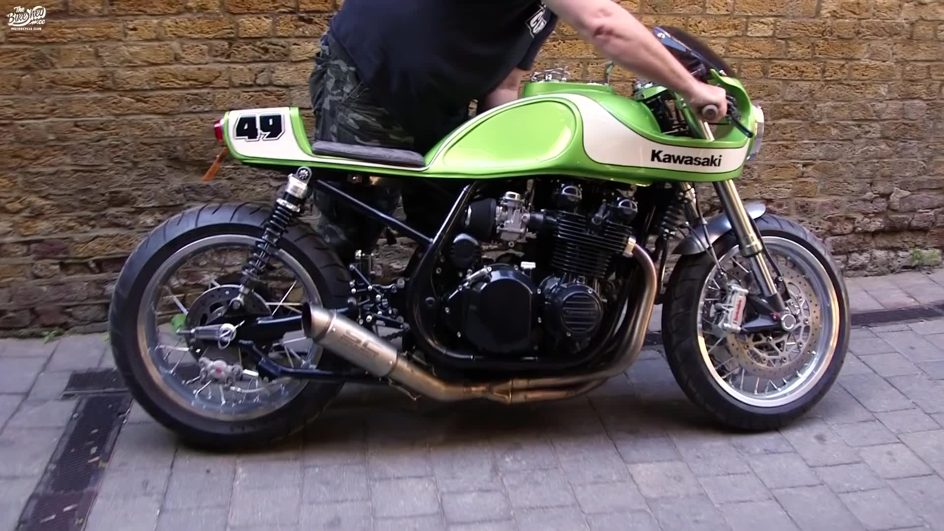 川崎 zephyr(西风750) 改装 cafe racer 风格复古摩托车by-november