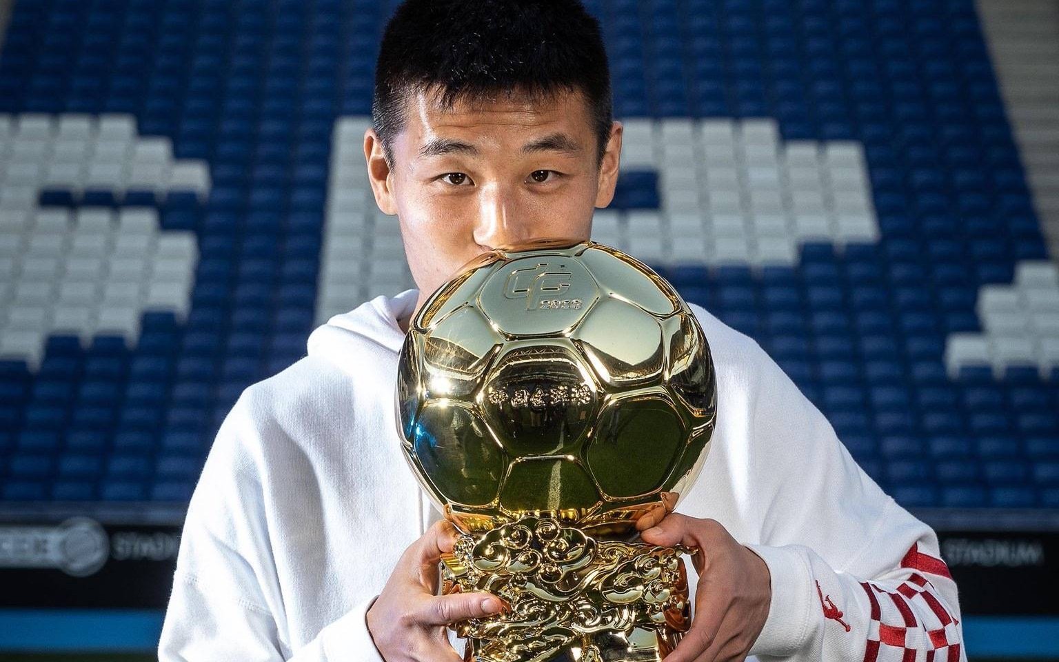 武磊王霜中国金球奖得主天下武霜王霜喊话武磊赛季末对比进球数助攻数