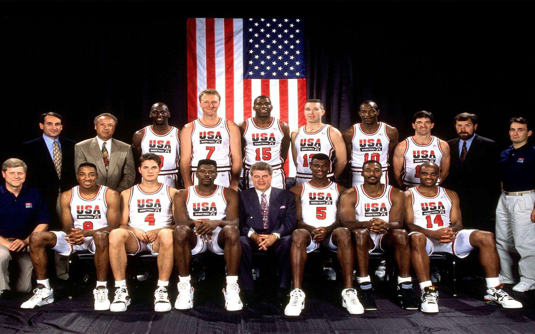 梦一队名人堂阵容,各位置堪称顶配,替补阵容也能碾压立陶宛!