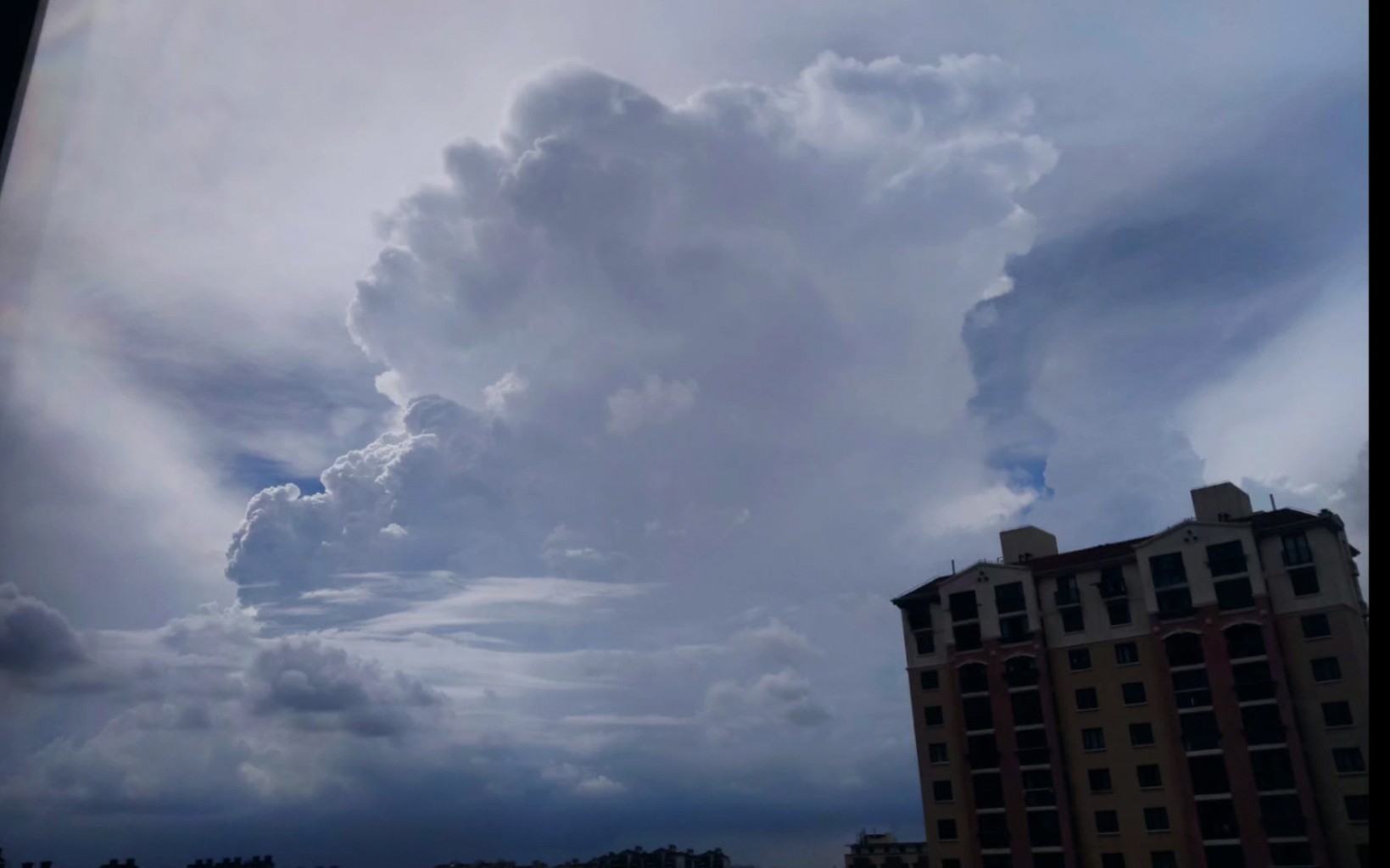 【延时摄影】看风起云涌——7.16上海雷雨前积雨云和“水晶天”哔哩哔哩bilibili