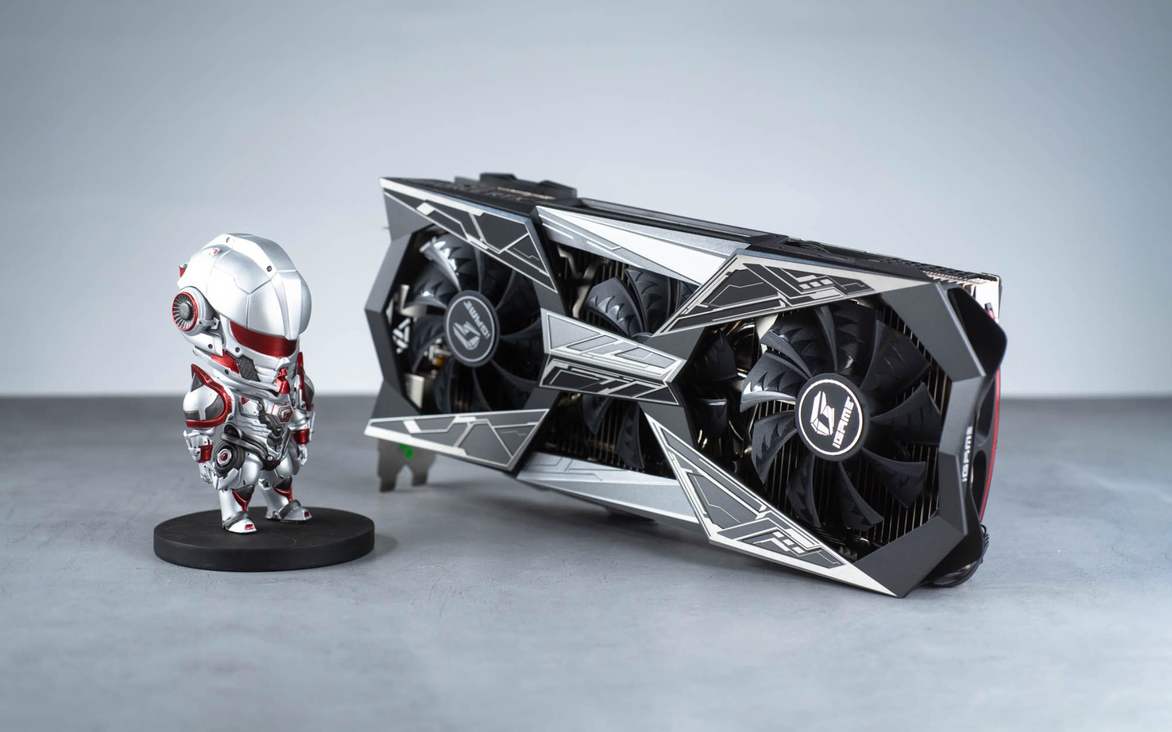 旗舰火神花式吊打丐版卡:igame rtx2080 super评测-3dm硬件评测室