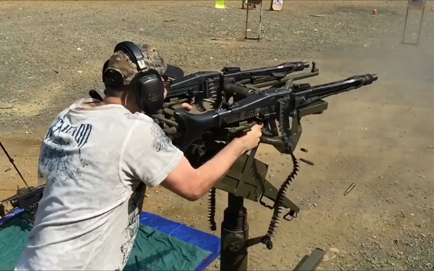 双联装mg42射击