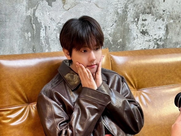 exo伯贤今日ins更新