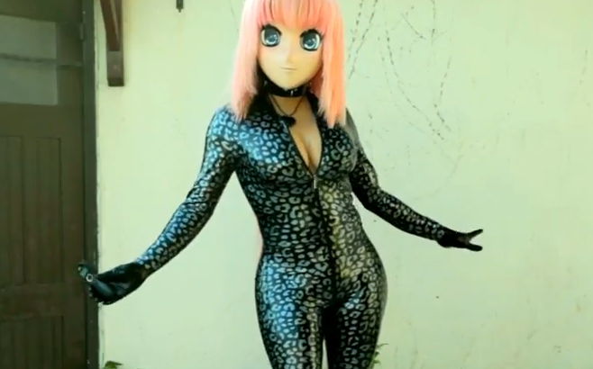 穿着乳胶衣的可爱大胸kigurumi娃娃, cosplay,zentai_哔哩哔哩_bili