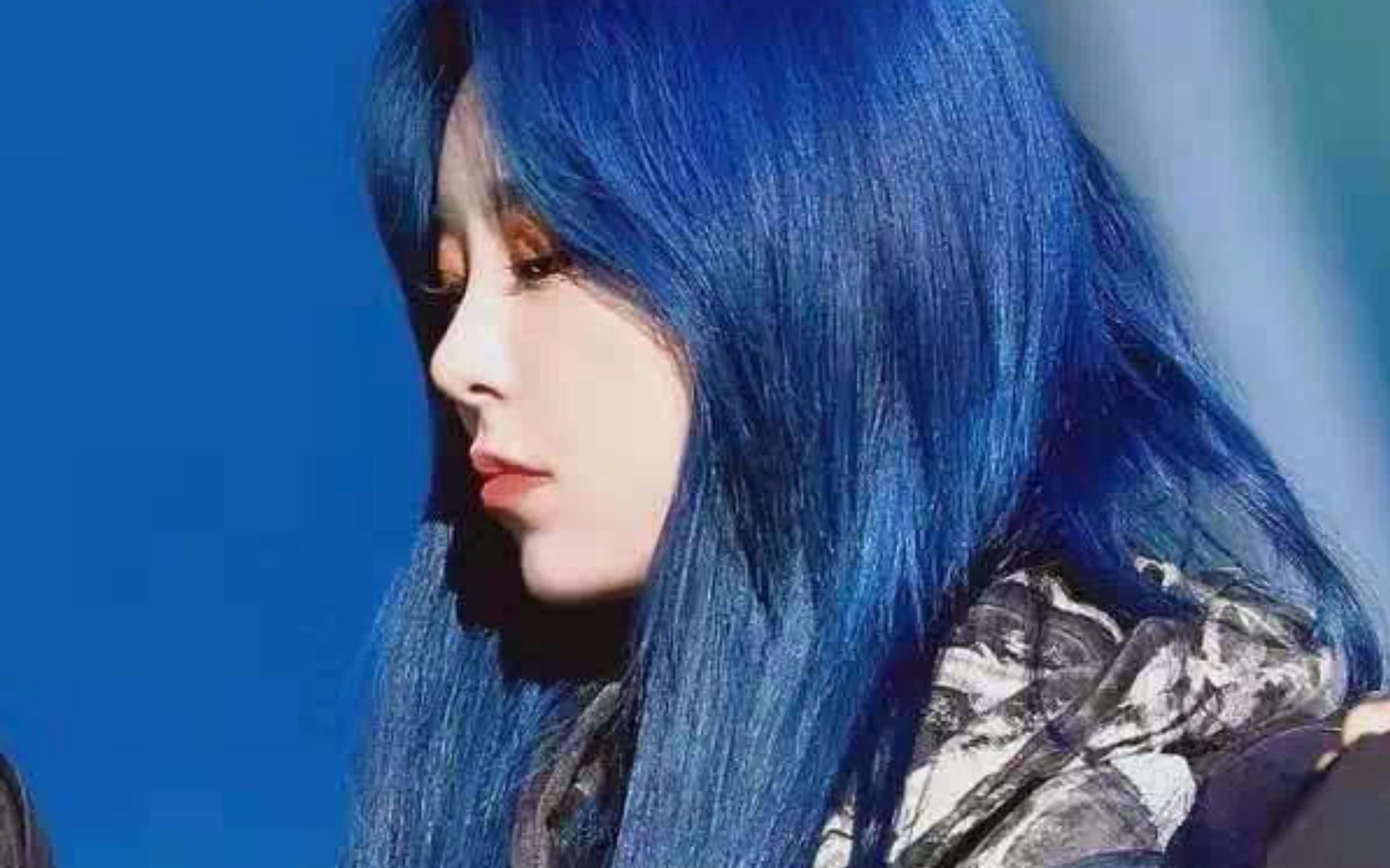 【mamamoo辉人】蓝发辉妮,母爱变质_哔哩哔哩 (゜-゜)つロ 干杯~-bili