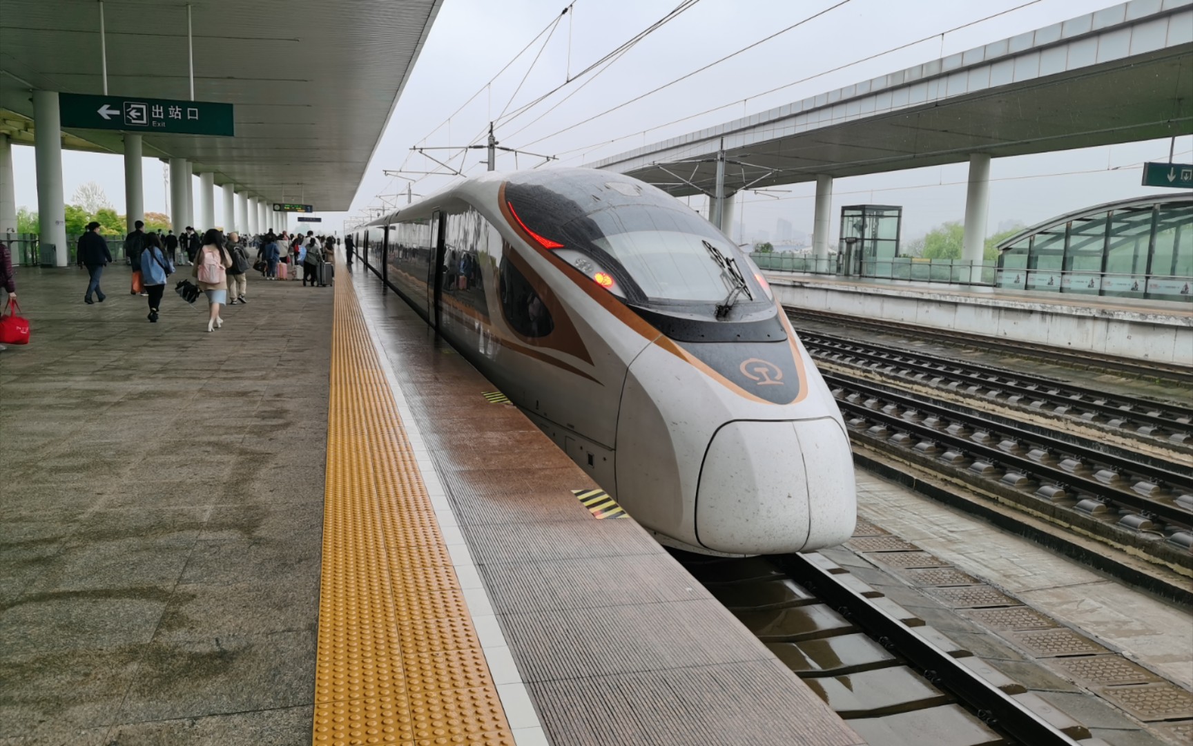 【上海局复兴号报站历史性】昆山南站报站_哔哩哔哩_bilibili