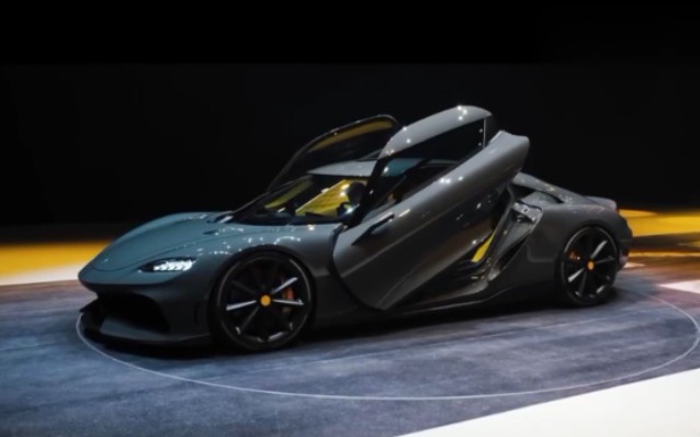 柯尼塞格gemera 地表最强2.0t三缸混合动力四座超极跑车