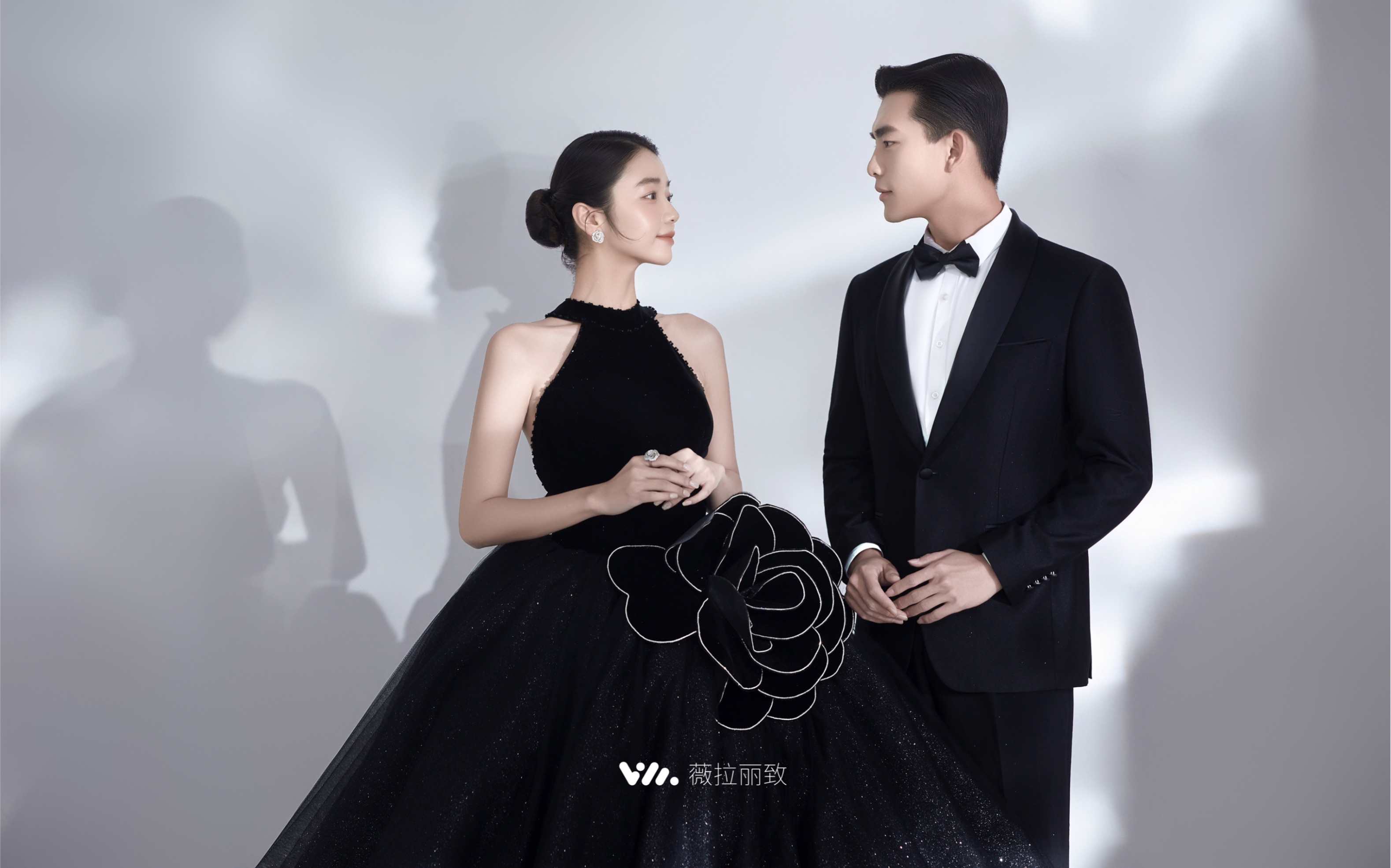 我先爱了97吹爆这组酷飒黑纱光影婚纱照