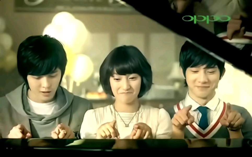 怎么能忘了金敏智与bobo组合,sjm的oppo音乐手机广告呢