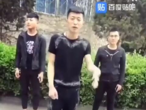 [图]典中典之有毒的草开出迷人的花