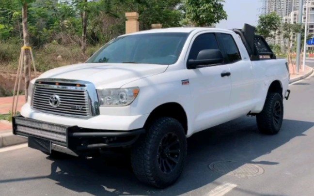十万出头,黄江水豪车13年丰田坦途5700铂金版5.