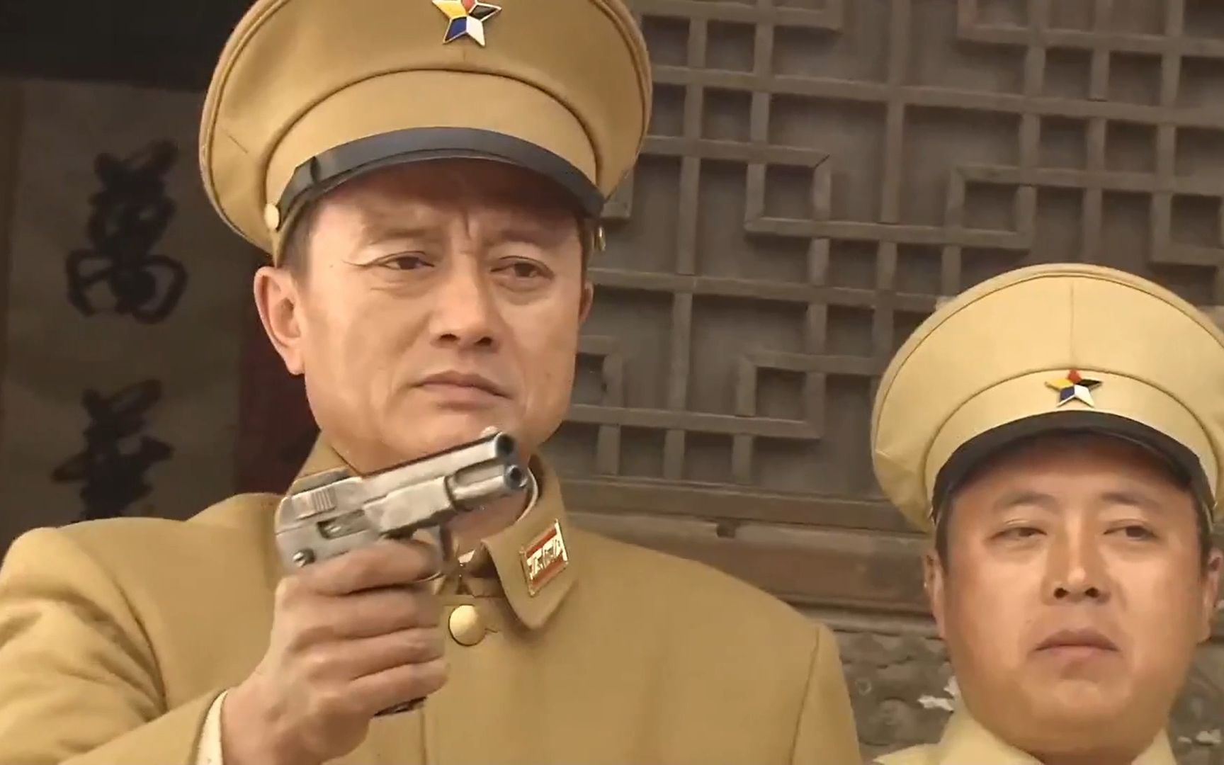 "叉出去!"袁术接受日军收编成为伪军