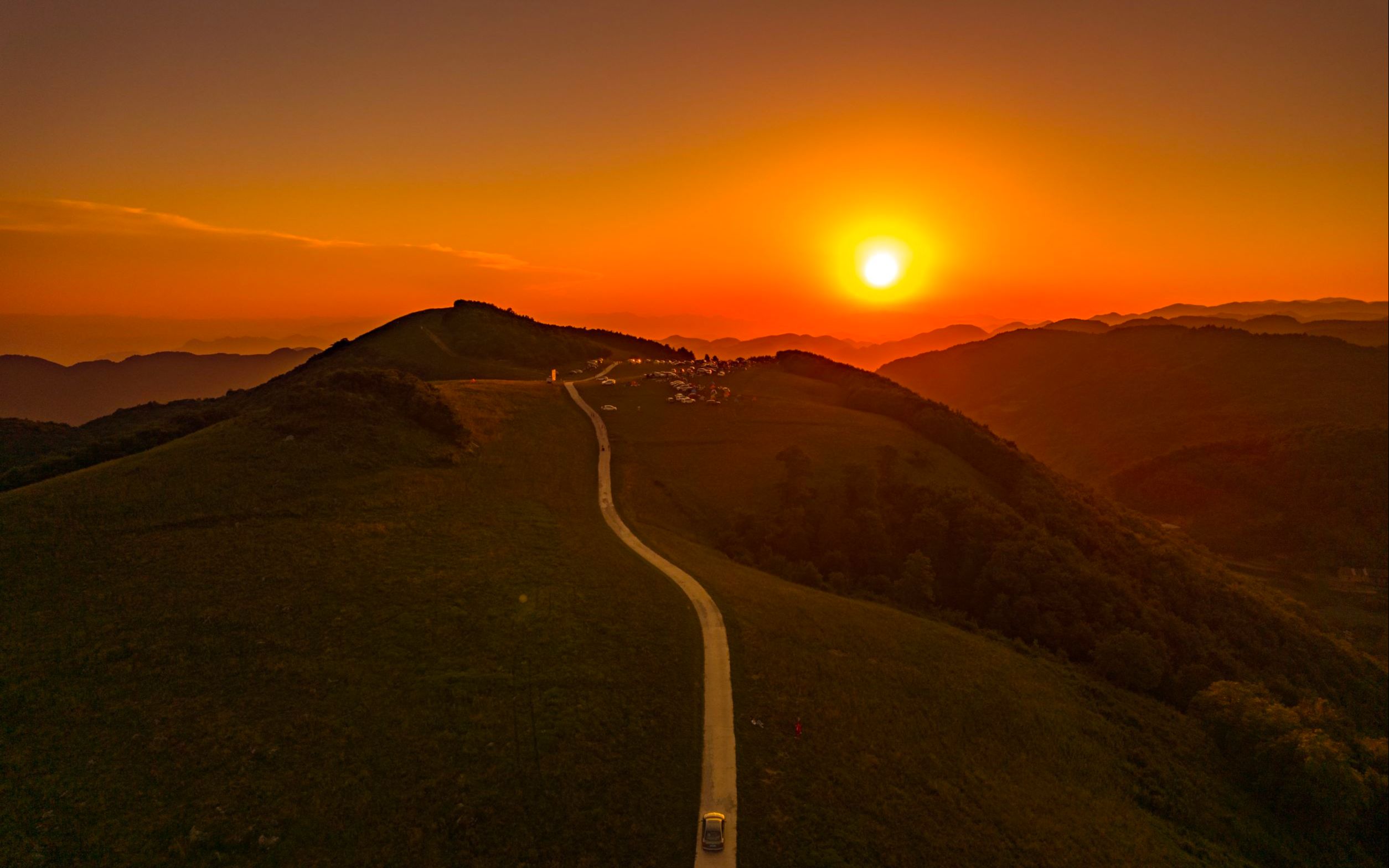 襄阳南顶草原 这里露营拍照太美啦