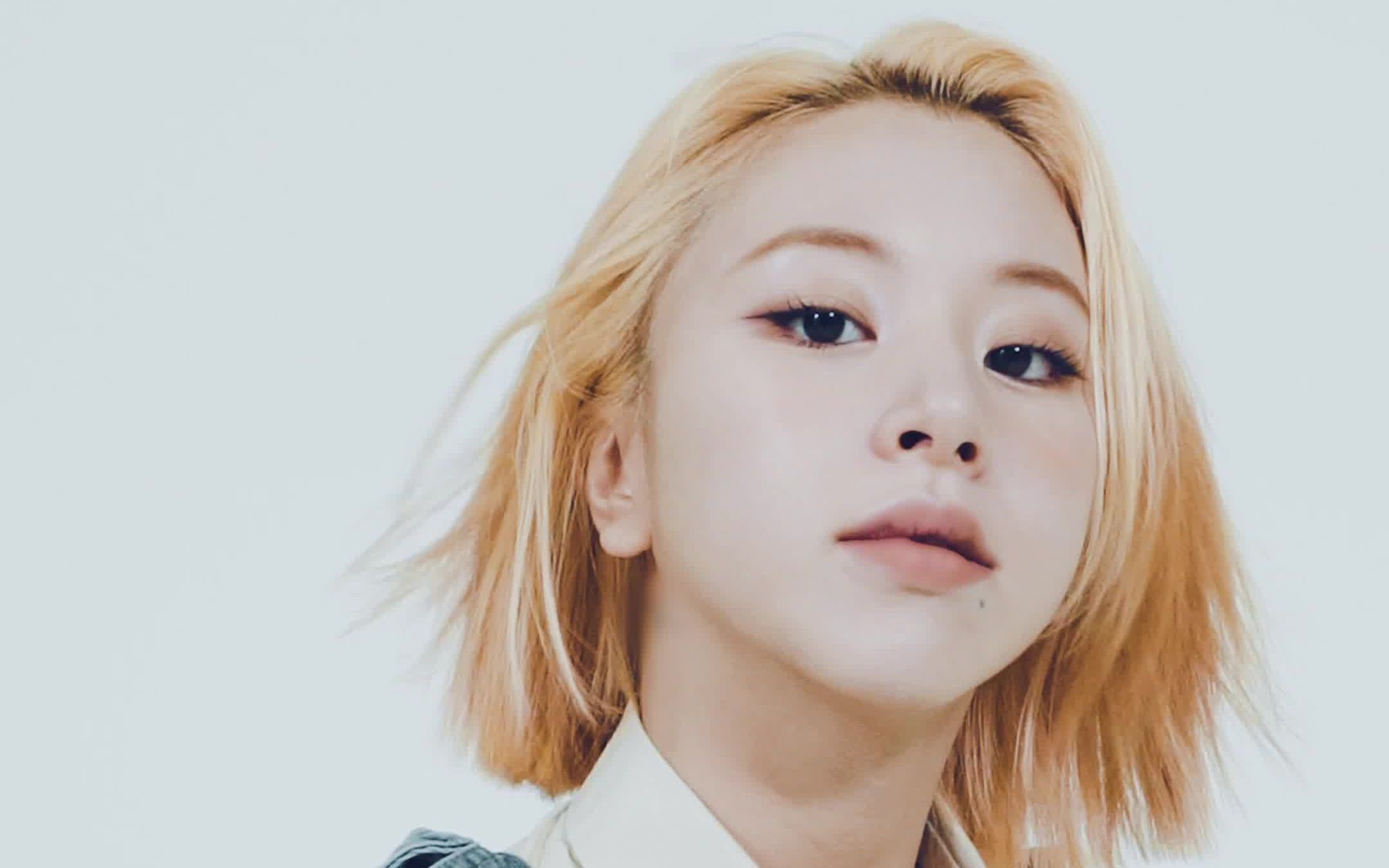 twice孙彩瑛movingposterbeyondlivetwiceworldinaday