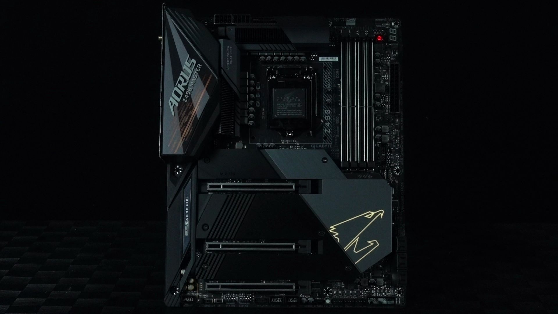 技嘉z490aorusmaster超级雕主板灯光效果