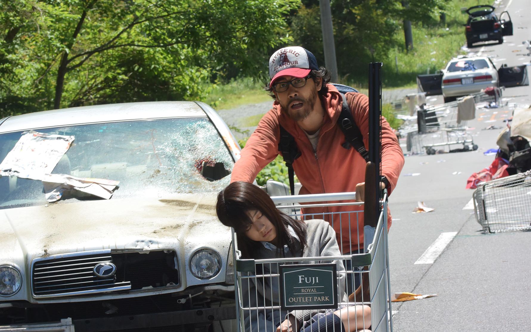 【请叫我英雄】3/3,一个丧尸的独白,跳高冠军爱上女学生,无奈宅男从中