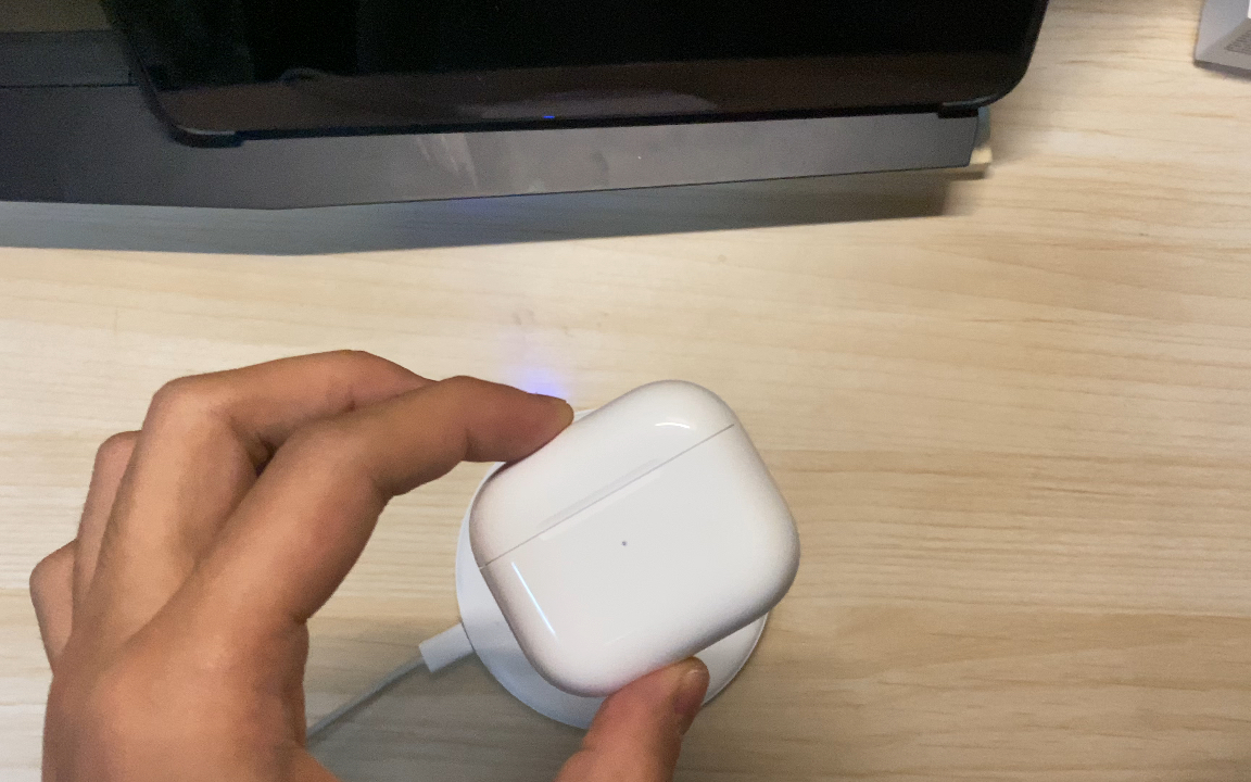 airpods3充电指示灯的查看方案