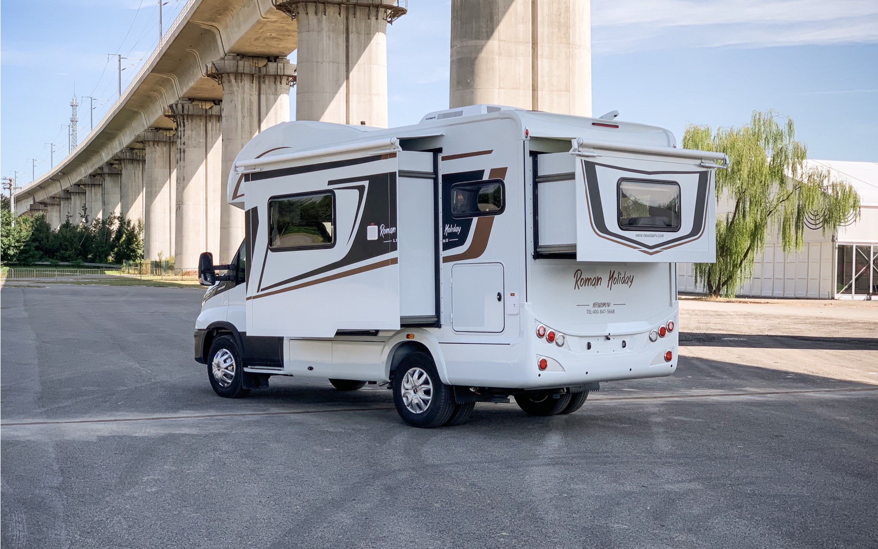 依维柯房车天花板