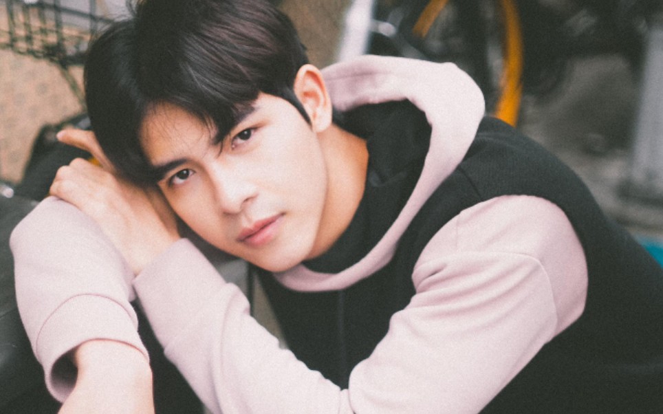 青涩的邓邓(denis dang)