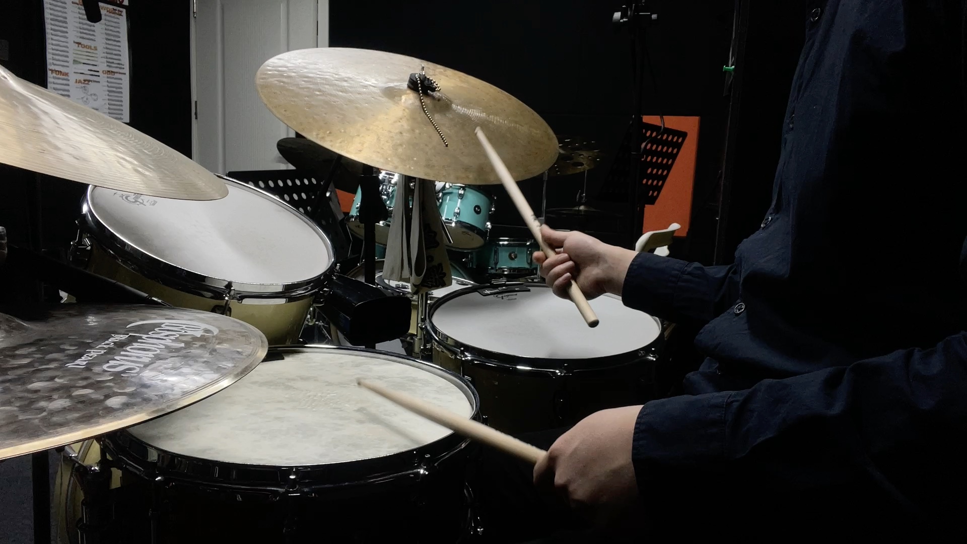架子鼓,swing jazz 爵士乐标准曲练习,afternoon in paris.