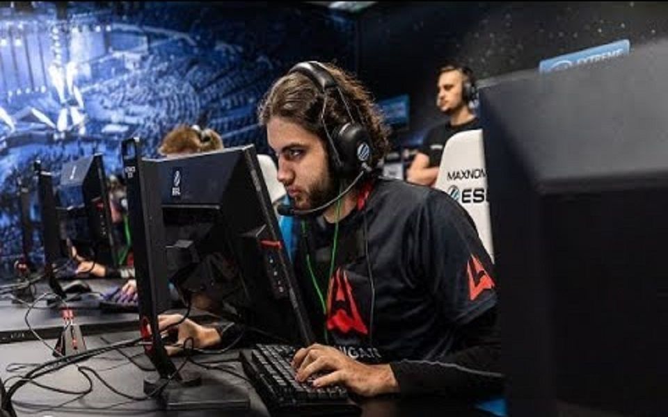 【csgo】pov avangar jame 35-21 vs renegades mirage @starladder