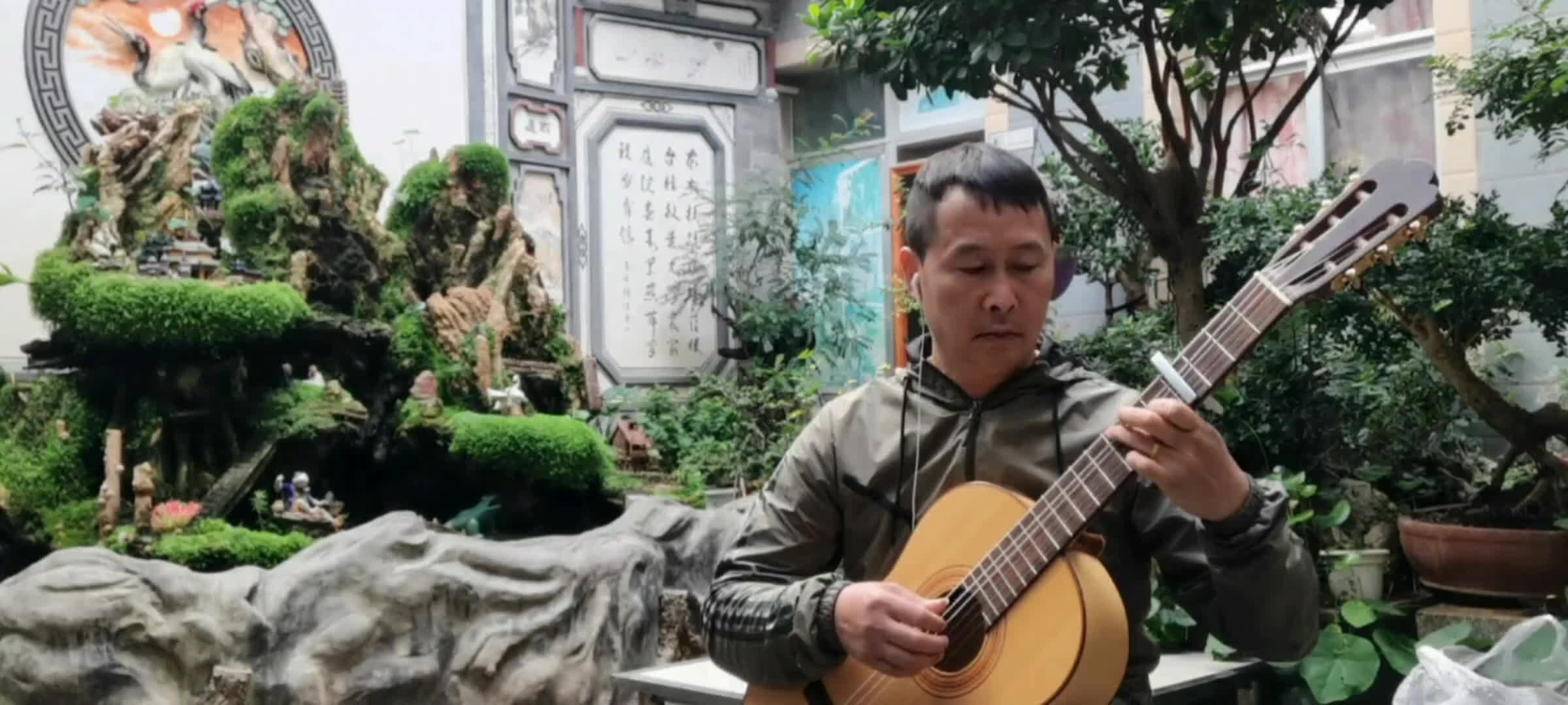 经典怀旧抒情歌曲弹奏送战友欢迎评论区留言你喜欢的歌曲吉他前奏