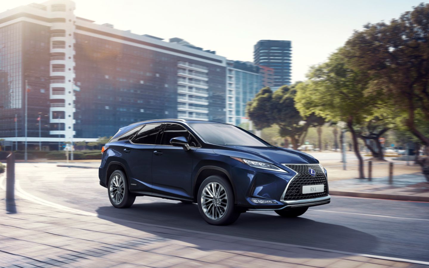 雷克萨斯rxl成都车展亮相 轴距不变 7座布局