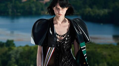 Russia Model Sofia Steinberg Presents Creation Redaktionellt stockfoto –  stockbild