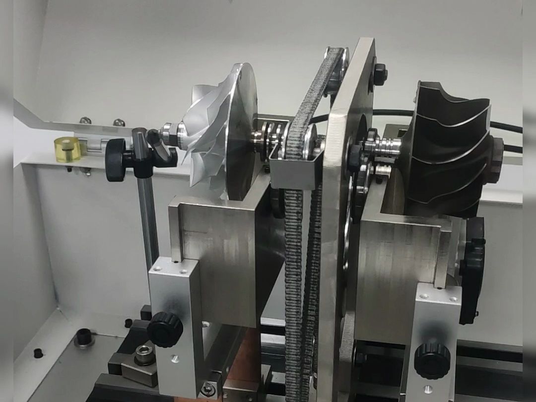 全防护高精度增压器转子动平衡机 苏州赛德克平衡机