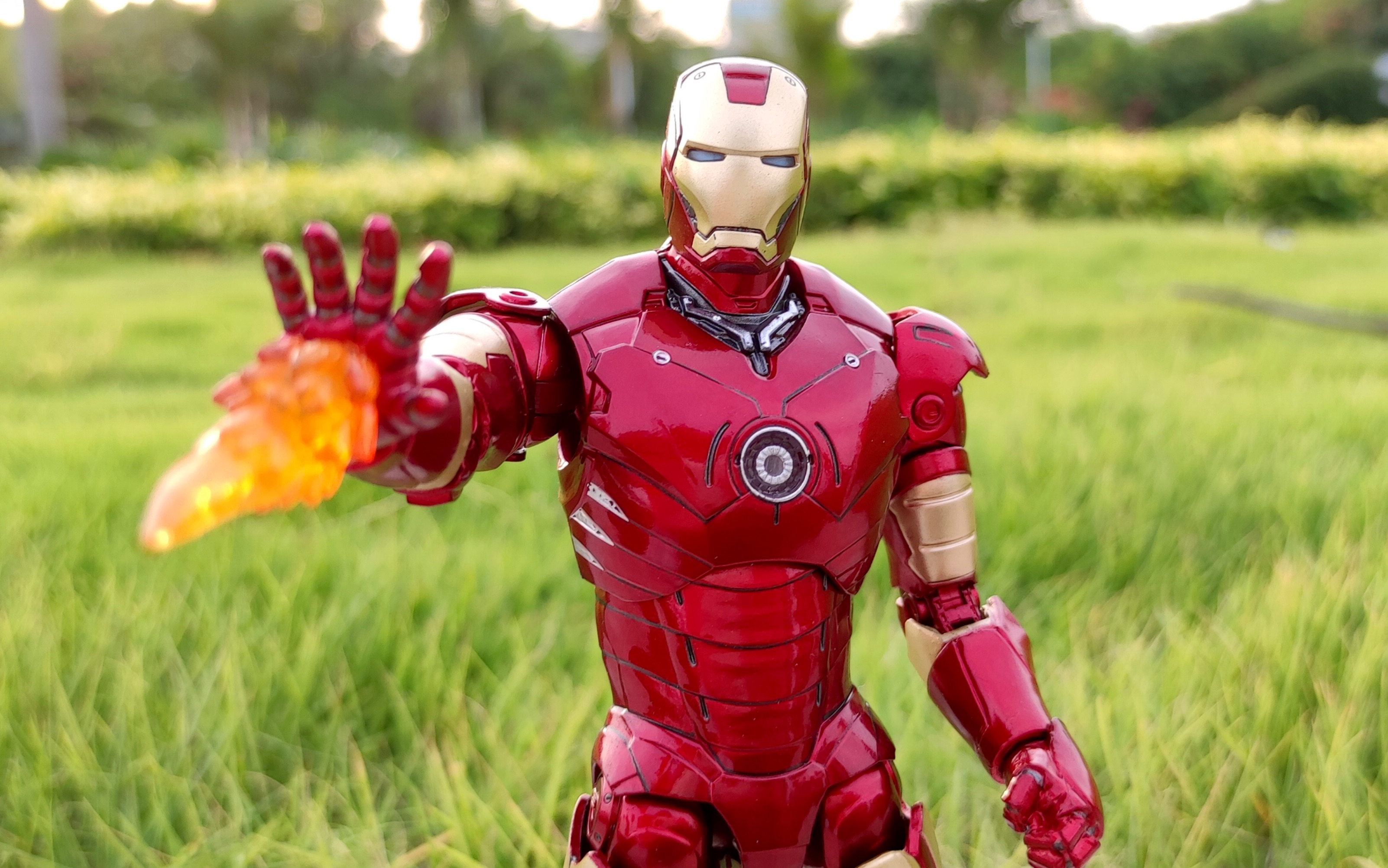 中动 mk3,年轻人第一款钢铁侠玩具?超清体验,爱不释手