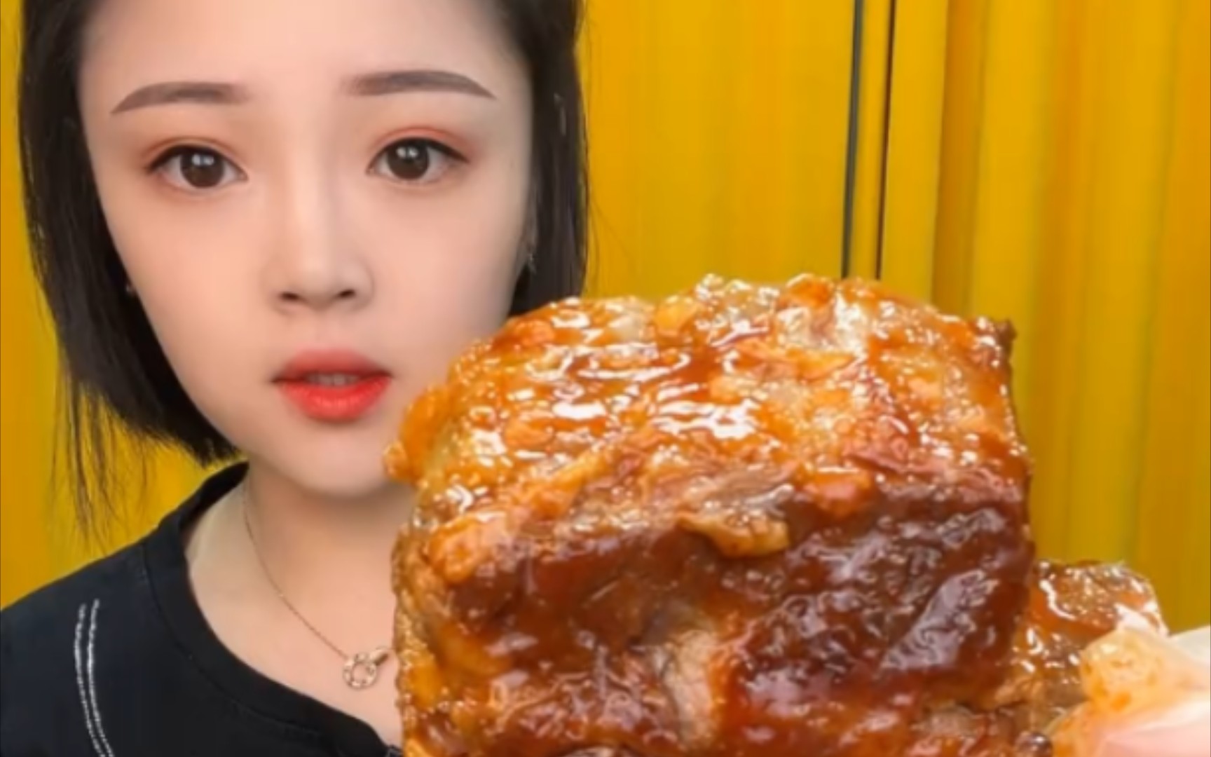 色香味俱全美女大口吃肉合集六