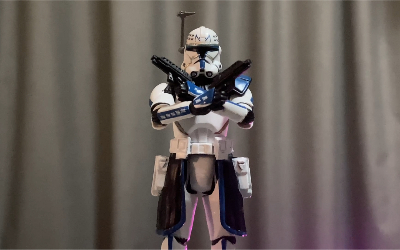 【tvc】纯手动dolly zoom尝试,星球大战雷克斯上尉经典pose