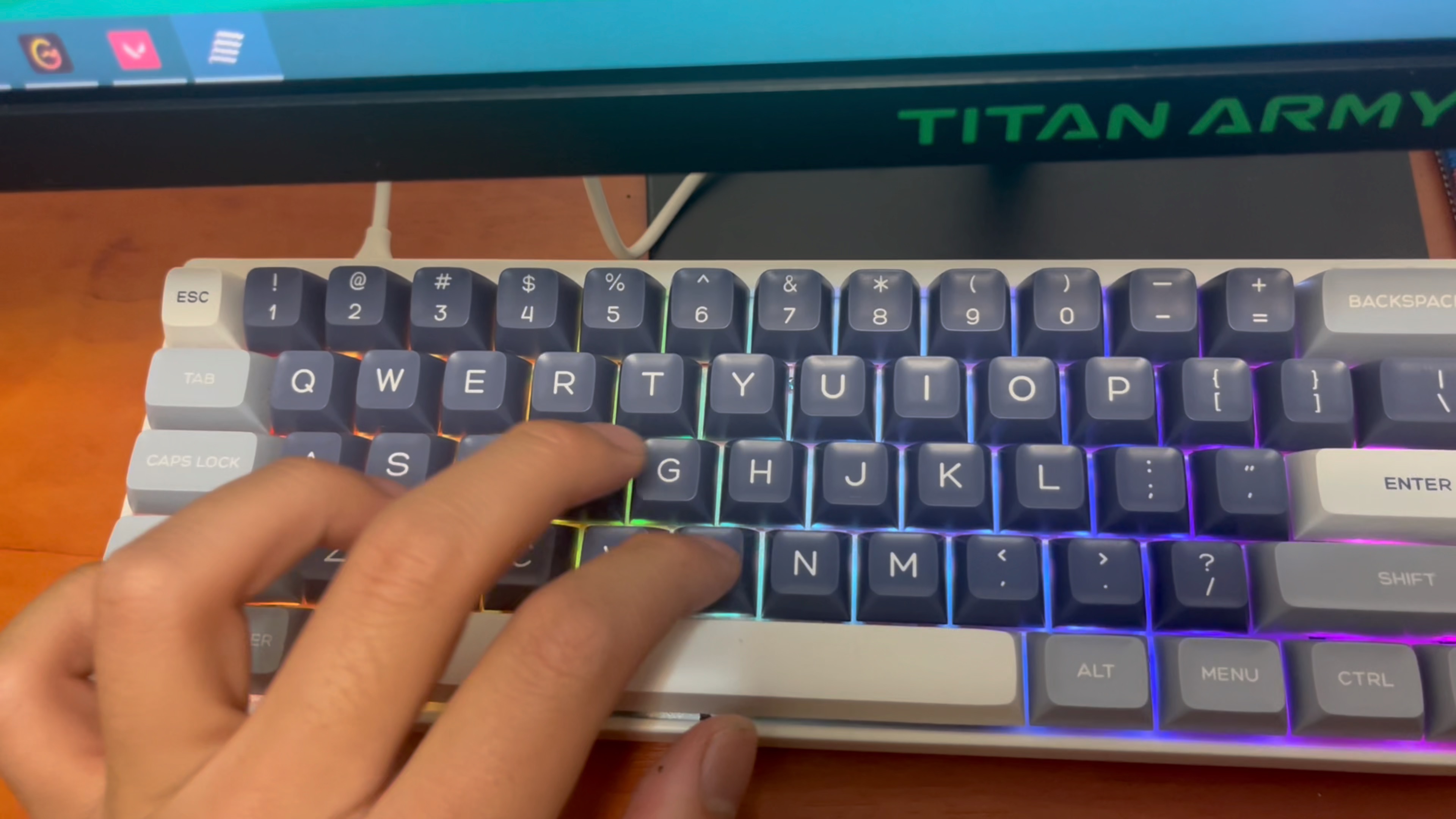 latenpow looting 是我用过质感最好的磁轴键盘,国产键盘中杀出的神