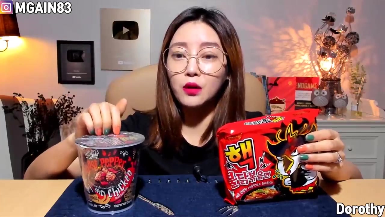 【韩国吃播】欧尼dorothy美女吃火鸡面~w_哔哩哔哩_bilibili