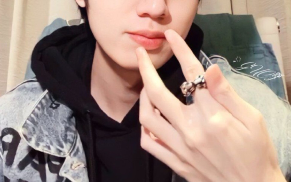 "姜云升的手,除了好看……"