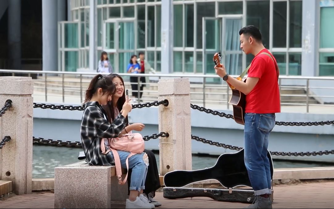 [图]我知道我唱的很好，毕竟我是老师的骄傲，班级同学的榜样！