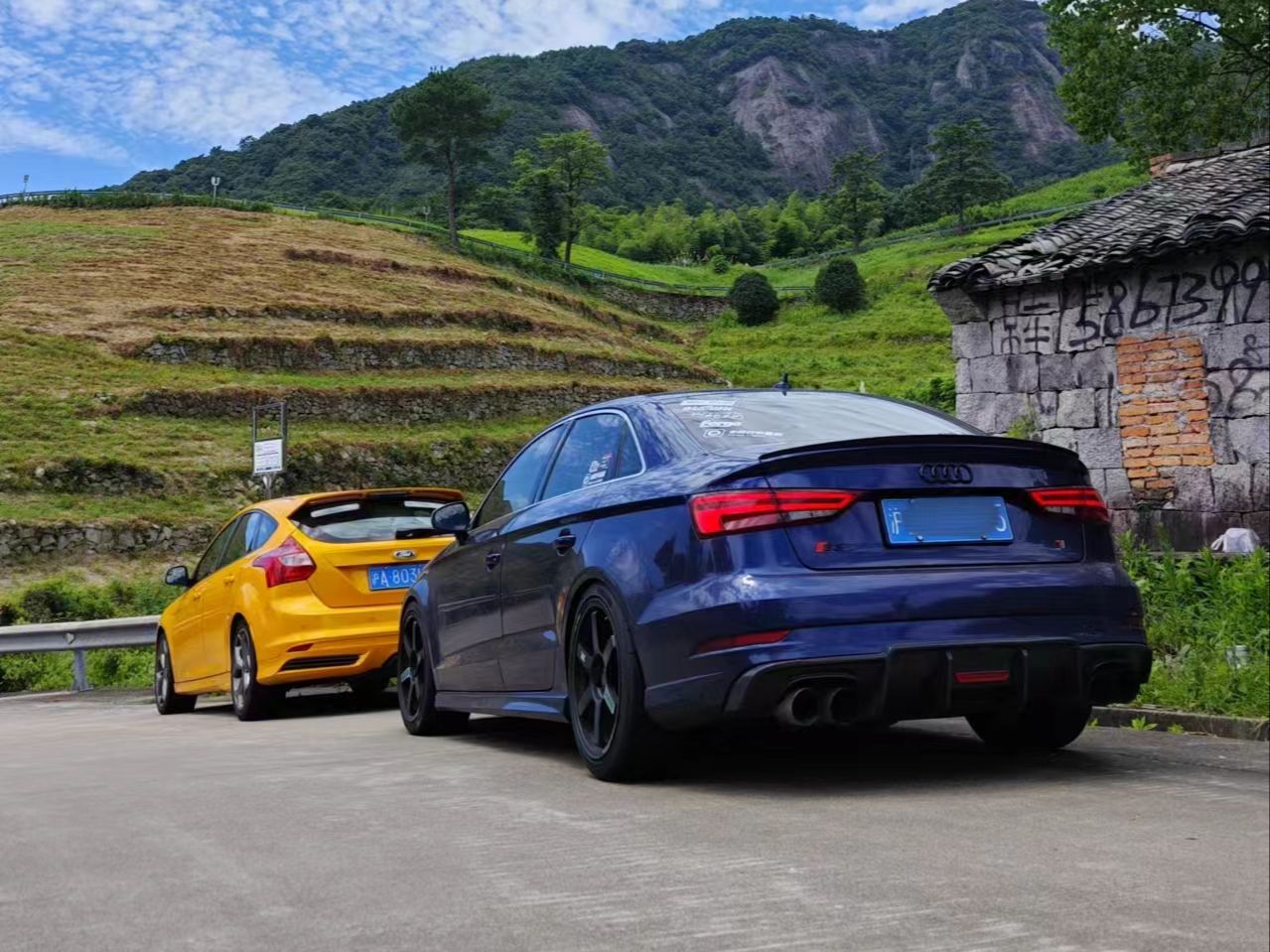 【奥迪s3】周末了 和朋友一起上山!